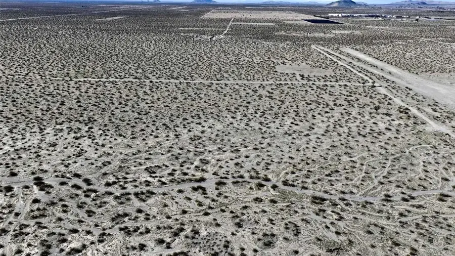 179940 Johnson, Phelan, CA 92371 - #3