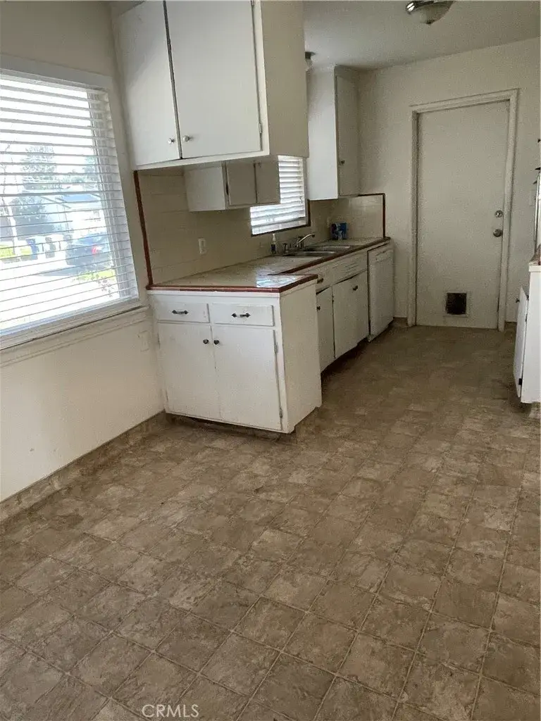 4467 N Van Dyke, Fresno, CA 93705 - Image #2