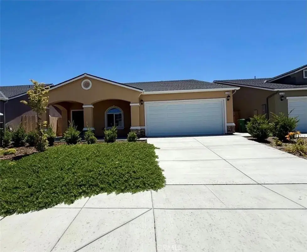 1220 Orange Street, Avenal, CA 93204 - #1