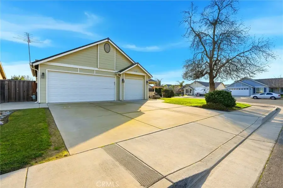 1095 W Saffron, Hanford, CA 93230 - Image #3