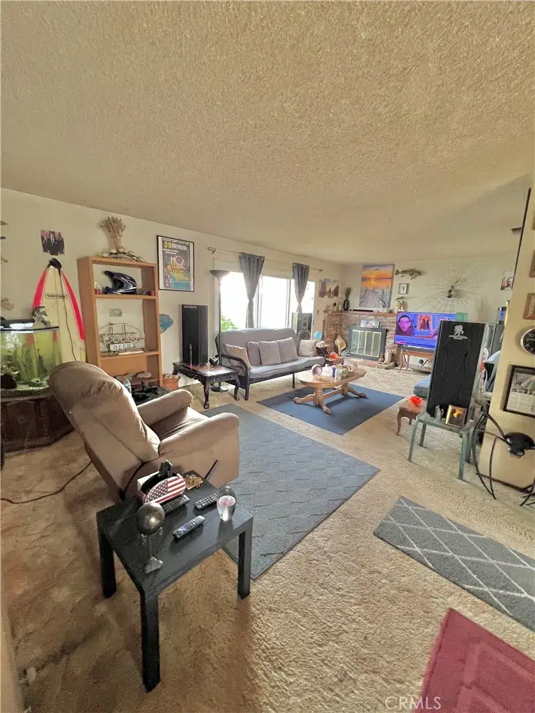 3823 E Holland, Fresno, CA 93726 - #3