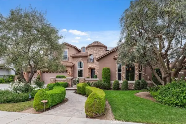 4918 W Bluff, Fresno, CA 93722