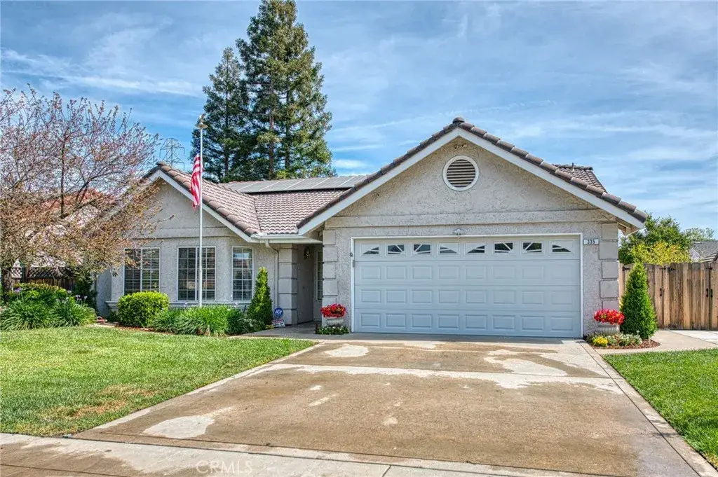 335 Mckelvy, Clovis, CA 93611 - #1