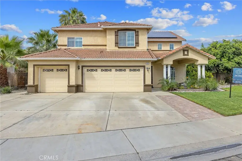1077 Paradise, Lemoore, CA 93245 - #1
