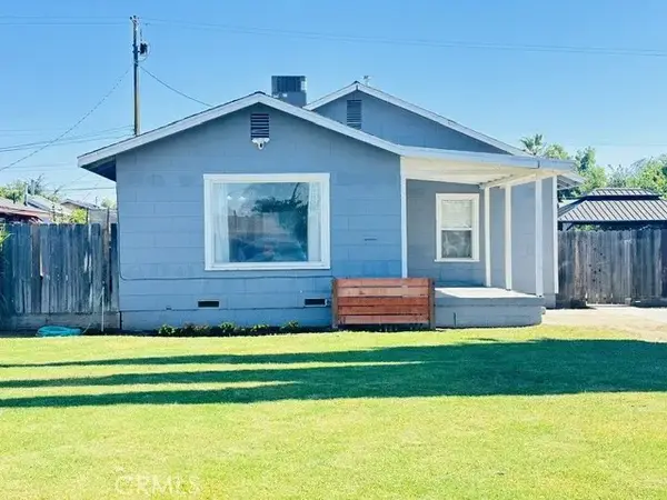 1942 E Olive, Dinuba, CA 93618