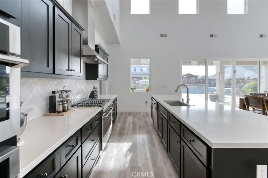 1736 N Renn, Clovis, CA 93619 - #3
