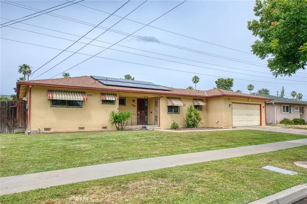 638 W Sussex Way, Fresno, CA 93705 - #1