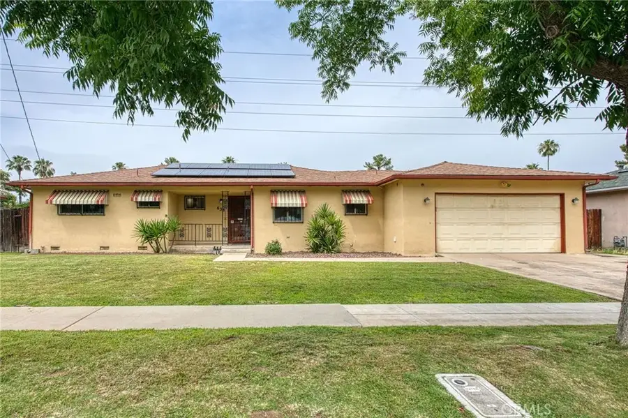 638 W Sussex Way, Fresno, CA 93705 - #3