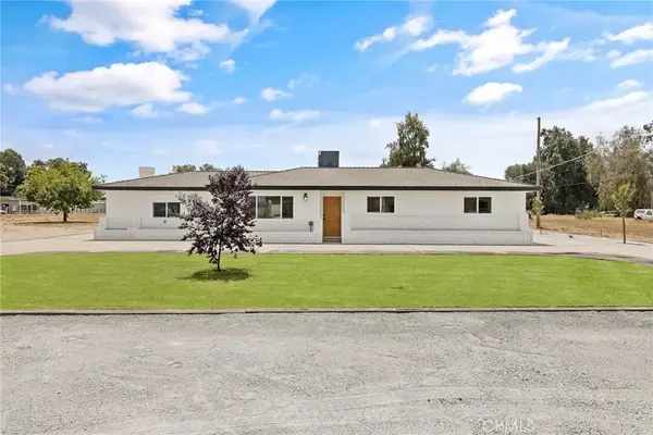6125 E Mount Whitney, Laton, CA 93242