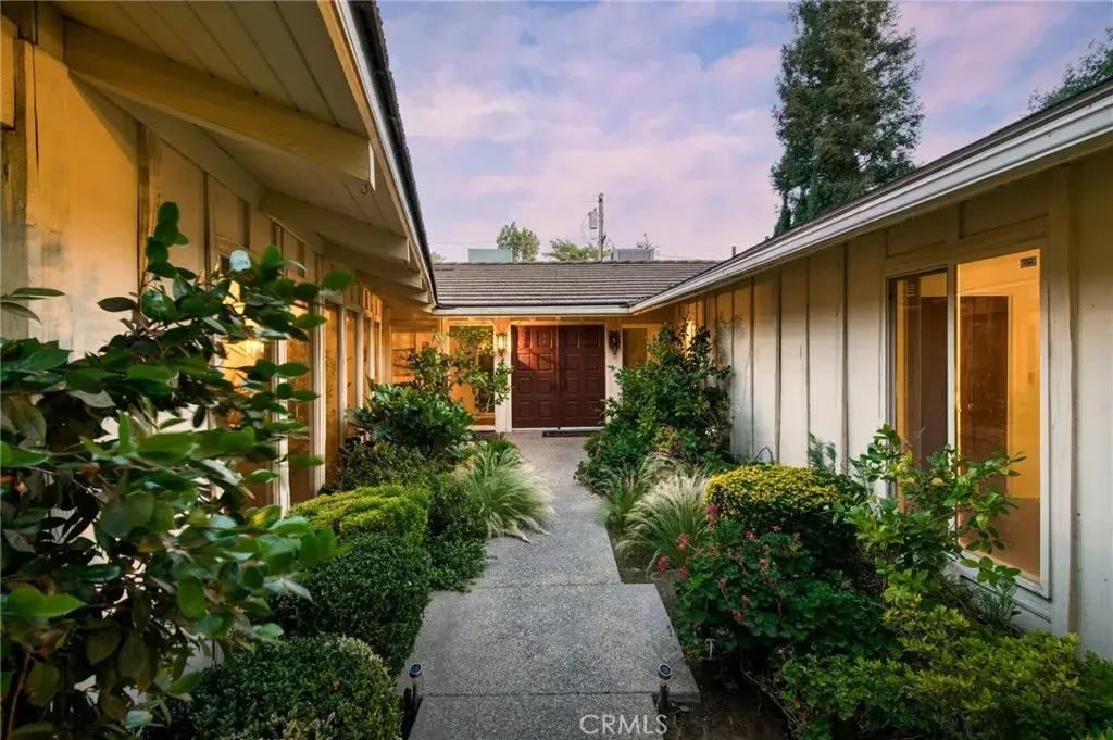 1687 W Dovewood, Fresno, CA 93711 - #1