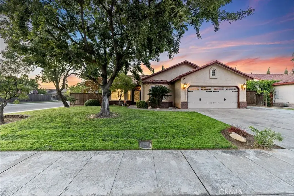 2670 Hicks, Selma, CA 93662 - #1