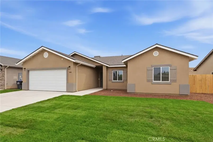 3447 E Douglas Avenue, Visalia, CA 93292 - #2