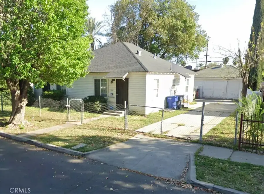 3922 E White, Fresno, CA 93702 - #2