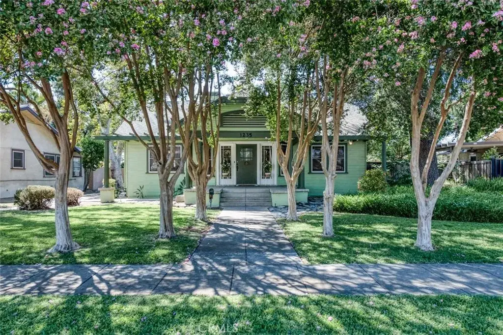 1235 N Arthur, Fresno, CA 93728 - #1