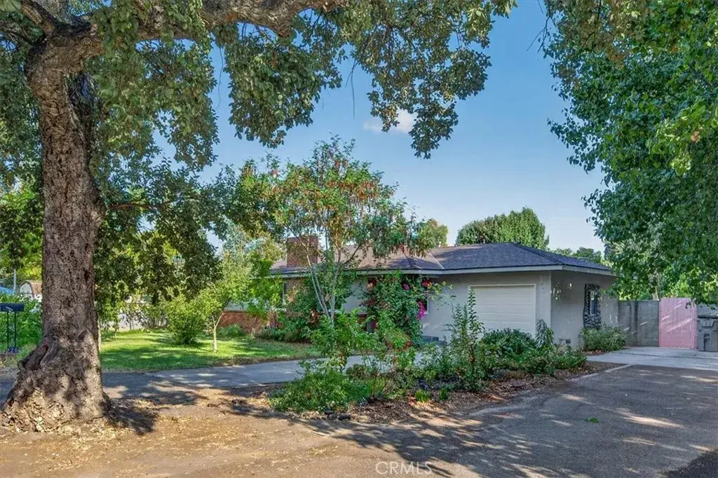 226 W Gettysburg, Fresno, CA 93705 - #1