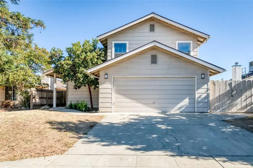 571 W Pat, Clovis, CA 93612 - #1
