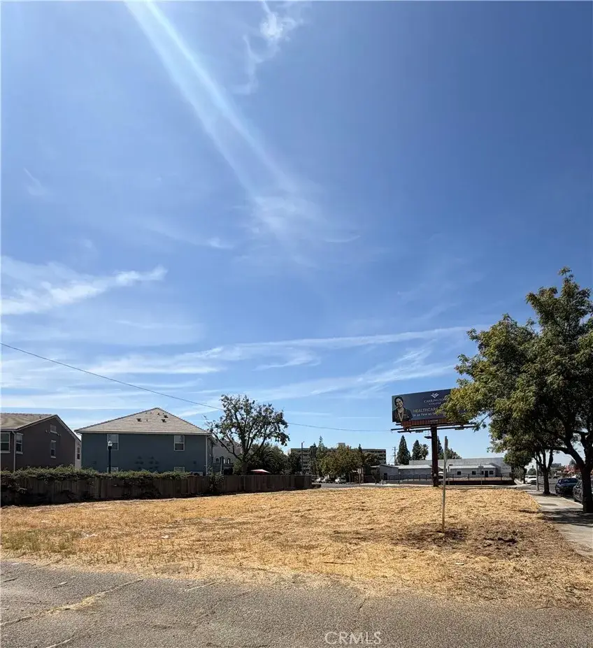 46610332 Divisadero, Fresno, CA 93721 - #2