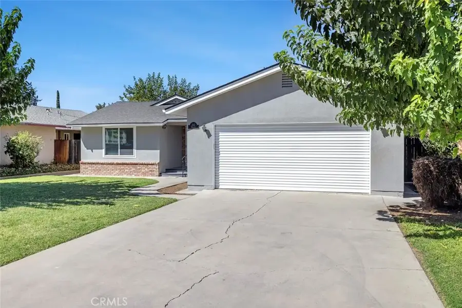 212 Harvard Avenue, Coalinga, CA 93210 - #2