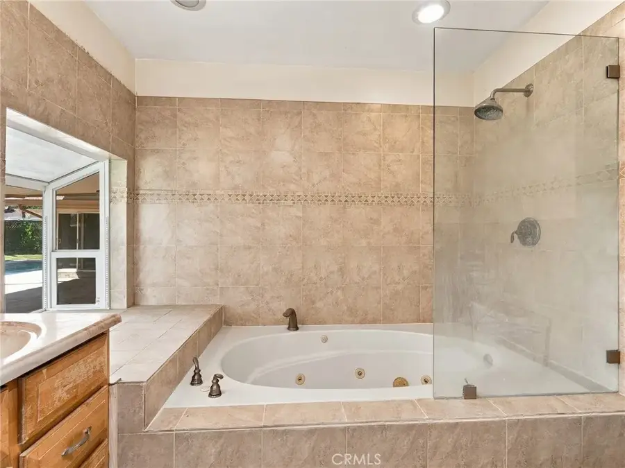 5170 E Huntington, Fresno, CA 93727 - #3