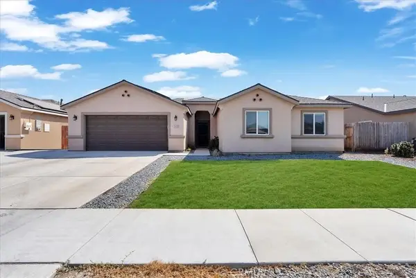 2439 Madeline Drive, Hanford, CA 93230