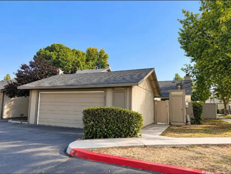 4747 N Woodrow, Fresno, CA 93726 - #2