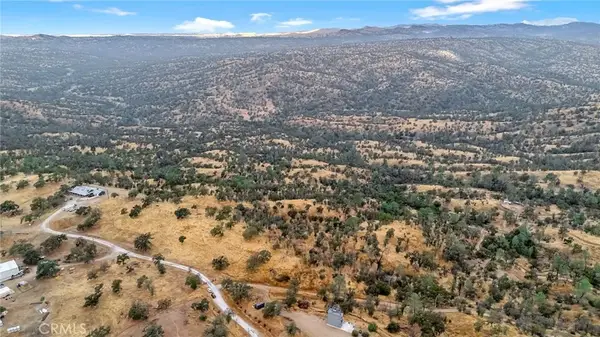 84 Kit Fox Trail, Raymond, CA 93653