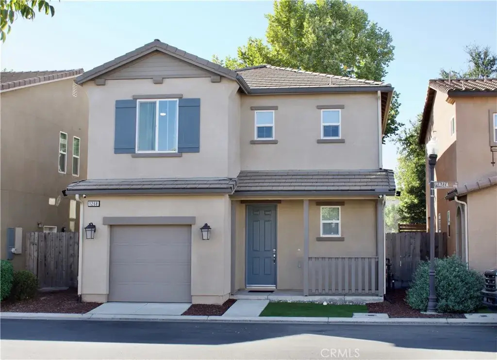 1268 Piazza, Clovis, CA 93612 - #1