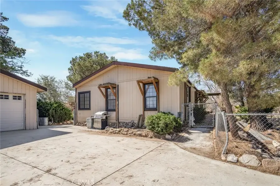 49750 Three Points Road, Lancaster, CA 93536 - Image #2