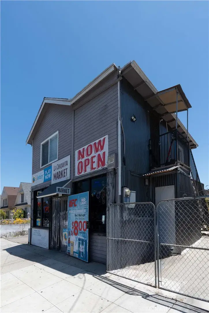 285 W 9th Street, San Pedro, CA 90731 - Image #1