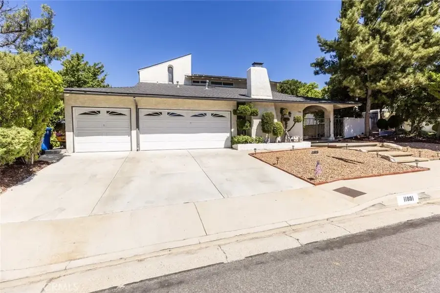 11801 Thunderbird Avenue, Porter Ranch, CA 91326 - Image #2