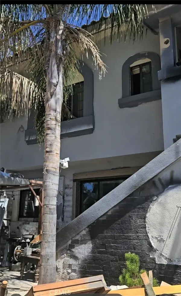 9928 Sunland Boulevard, Sunland, CA 91040