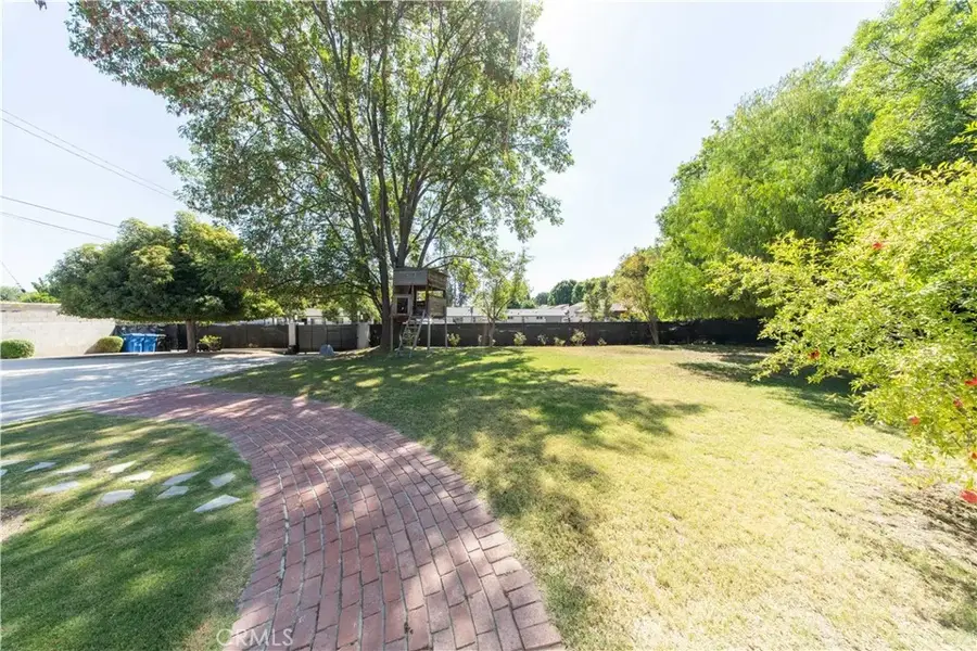 18041 Acre Street, Northridge, CA 91325 - Image #3