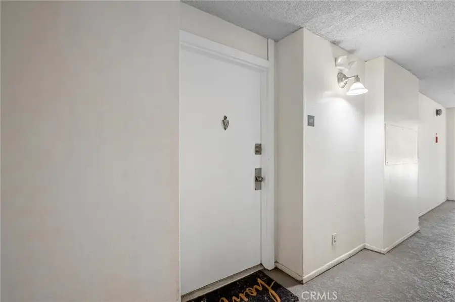 15425 Sherman #107A, Van Nuys, CA 91406 - Image #2