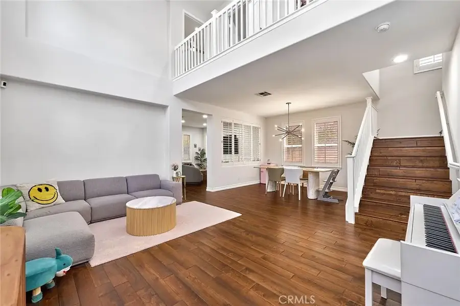 25553 Fitzgerald Avenue, Stevenson Ranch, CA 91381 - Image #3