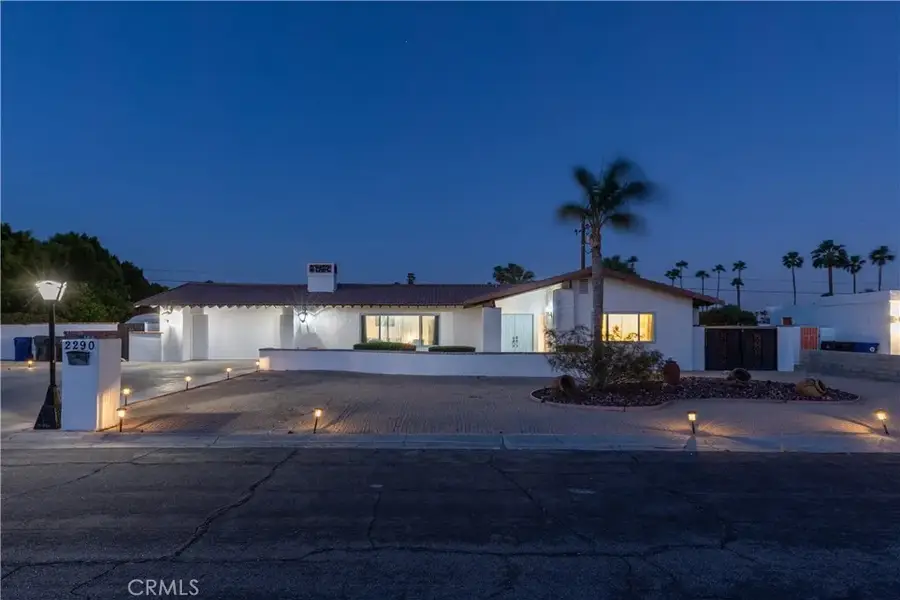 2290 N Victoria, Palm Springs, CA 92262 - Image #2
