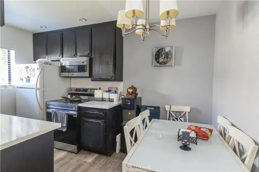 1031 Irving, Glendale, CA 91201 - Image #3