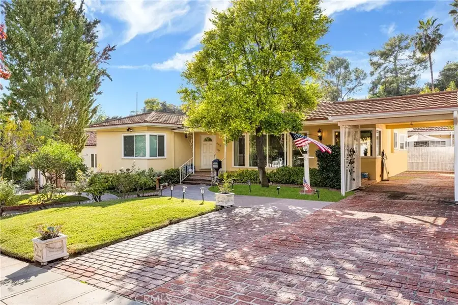 695 Glenmore Boulevard, Glendale, CA 91206 - #2