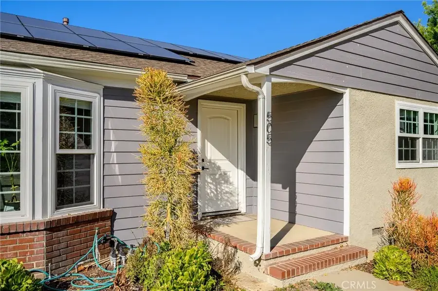 505 Cambridge Drive, Burbank, CA 91504 - Image #2