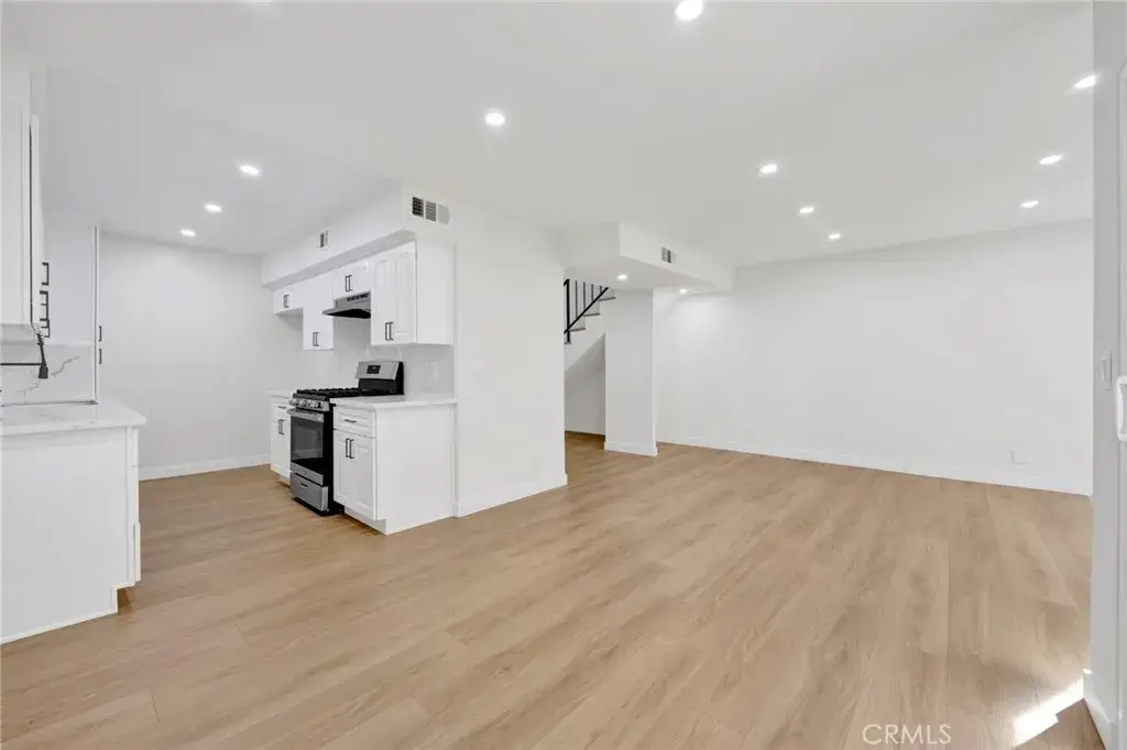 17303 Chatsworth Street #4, Granada Hills, CA 91344 - #1