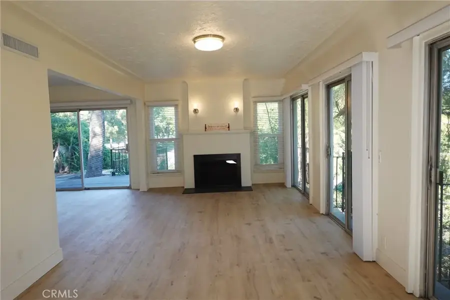 6845 Alta Loma Terrace, Los Angeles, CA 90068 - Image #2