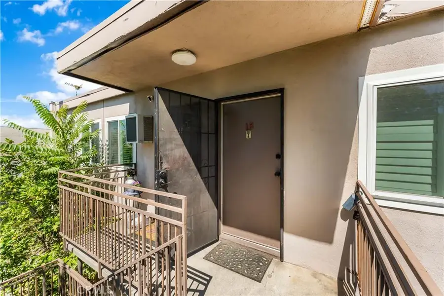 7135 Coldwater Canyon Avenue #16, North Hollywood, CA 91605 - #3