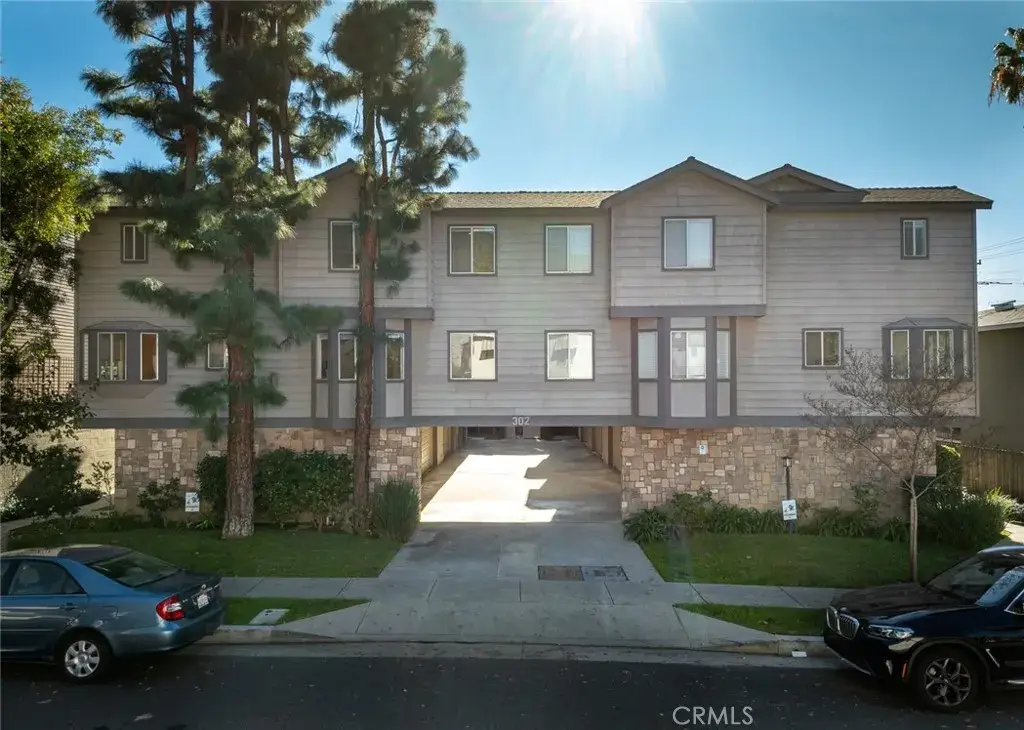 302 W Loraine Street #4, Glendale, CA 91202 - #1