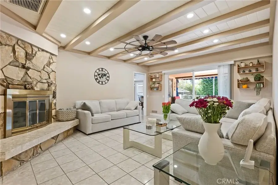 2204 San Gorgonio Road, La Canada Flintridge, CA 91011 - Image #2