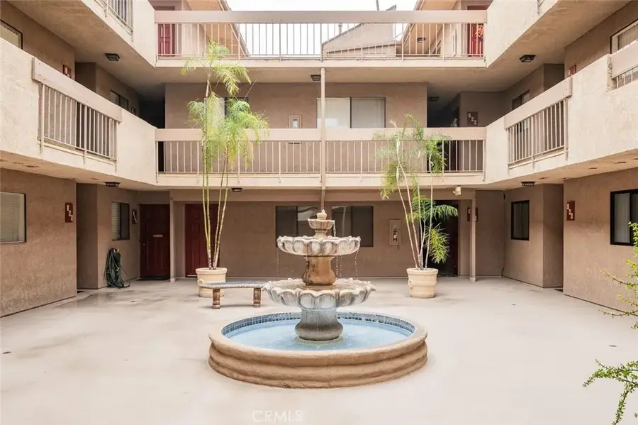 250 W Fairview Avenue #301, Glendale, CA 91202 - #3