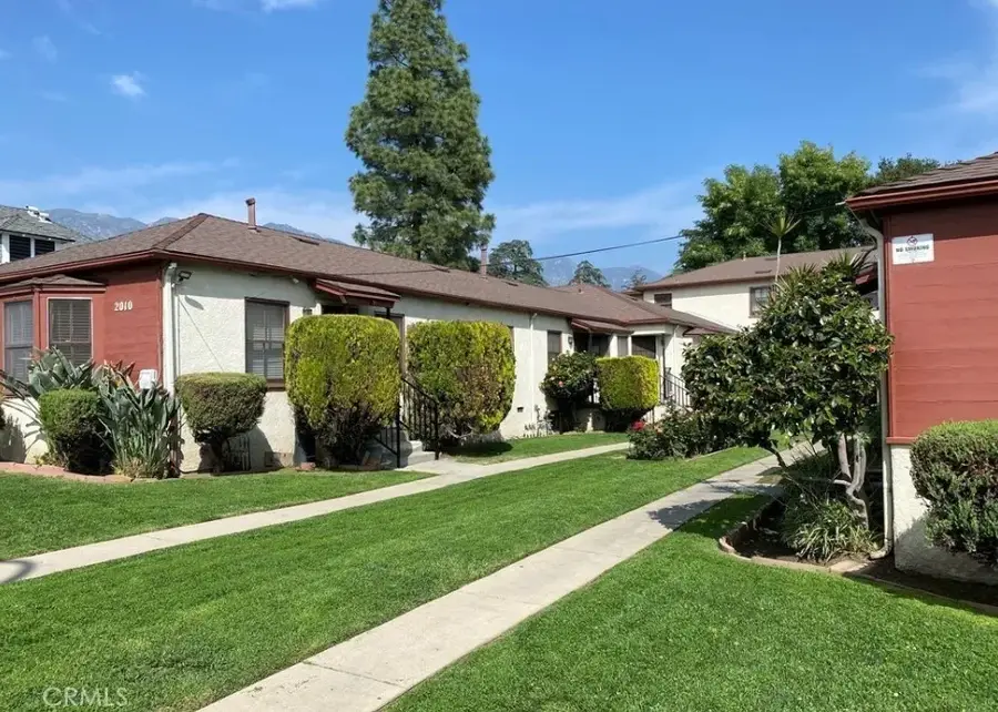 2010 N Los Robles Avenue, Pasadena, CA 91104 - Image #2