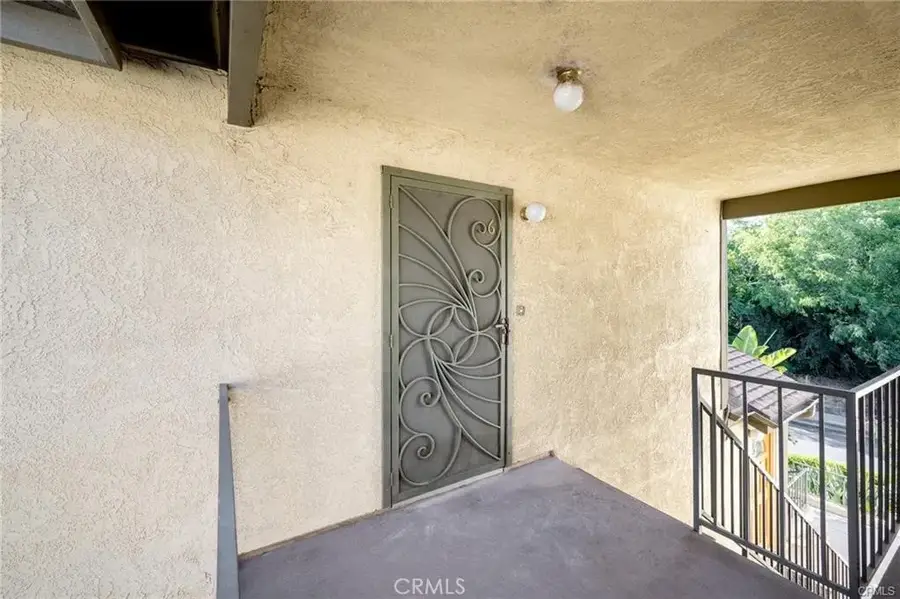 3022 Valle Vista #6, Los Angeles, CA 90065 - Image #2