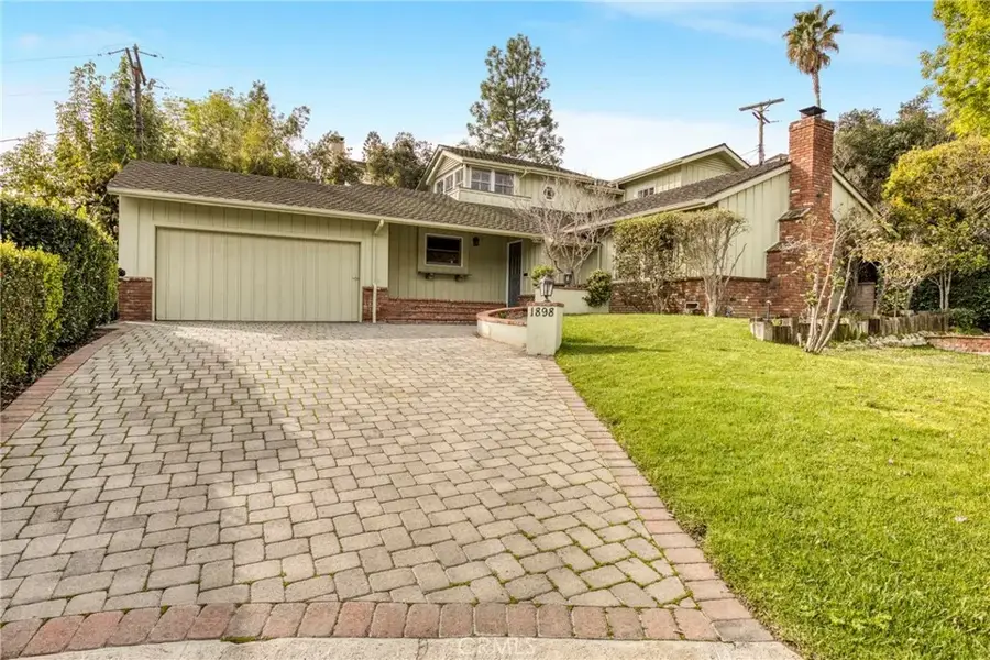 1898 Bonita Dr, Glendale, CA 91208 - #3
