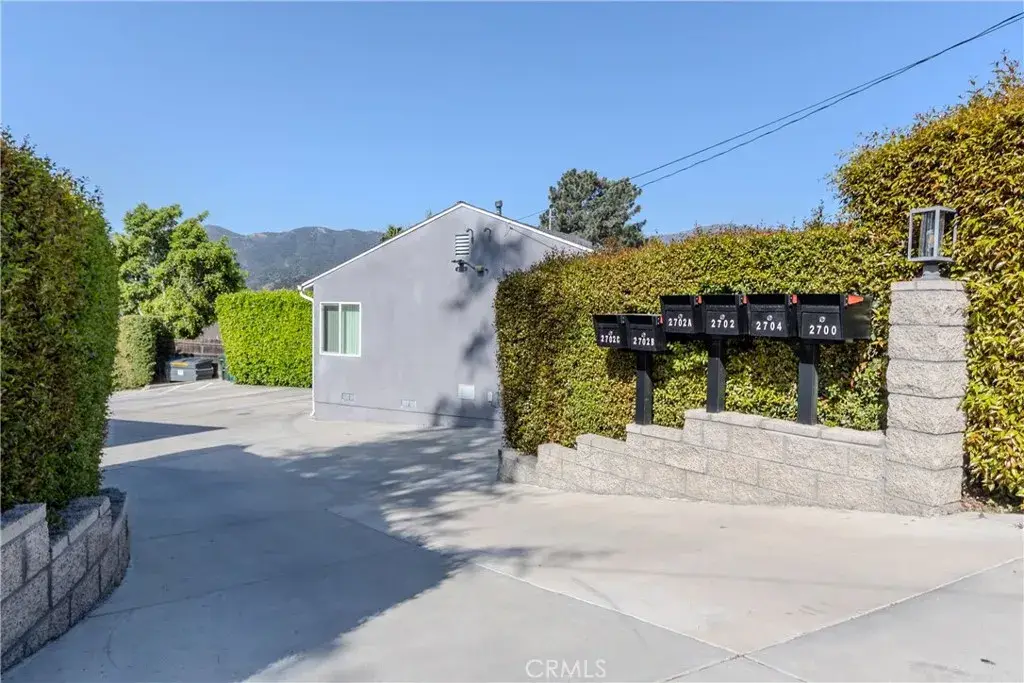 2700 Prospect Avenue, La Crescenta, CA 91214 - Image #1