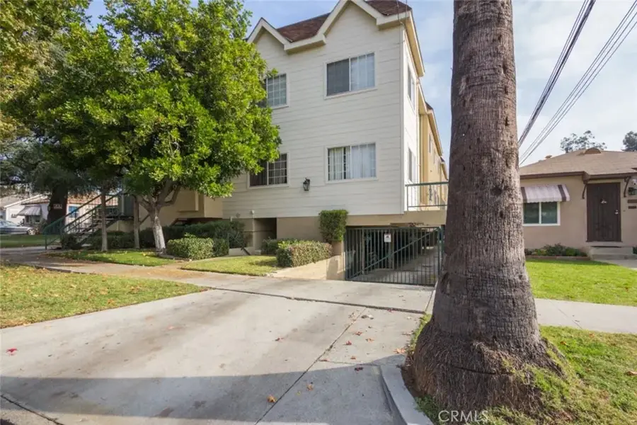 404 Lincoln Avenue, Glendale, CA 91205 - #3