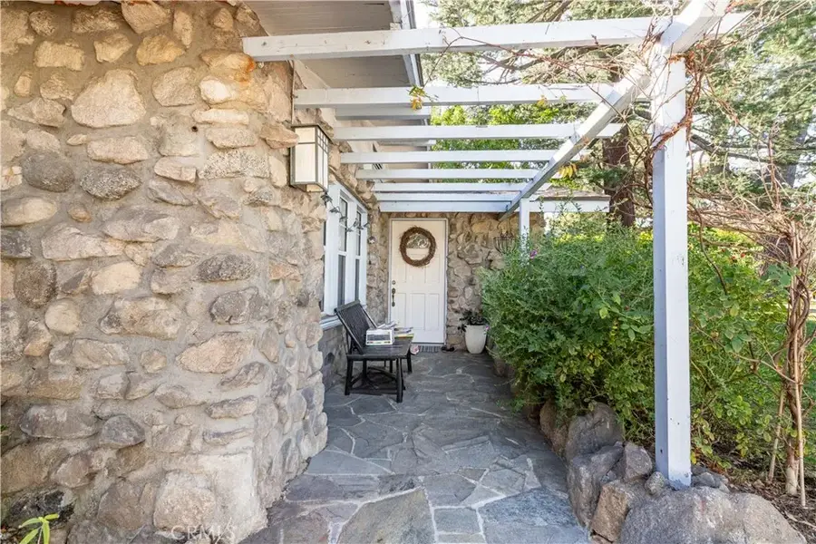 2123 Crescent, Montrose, CA 91020 - #2